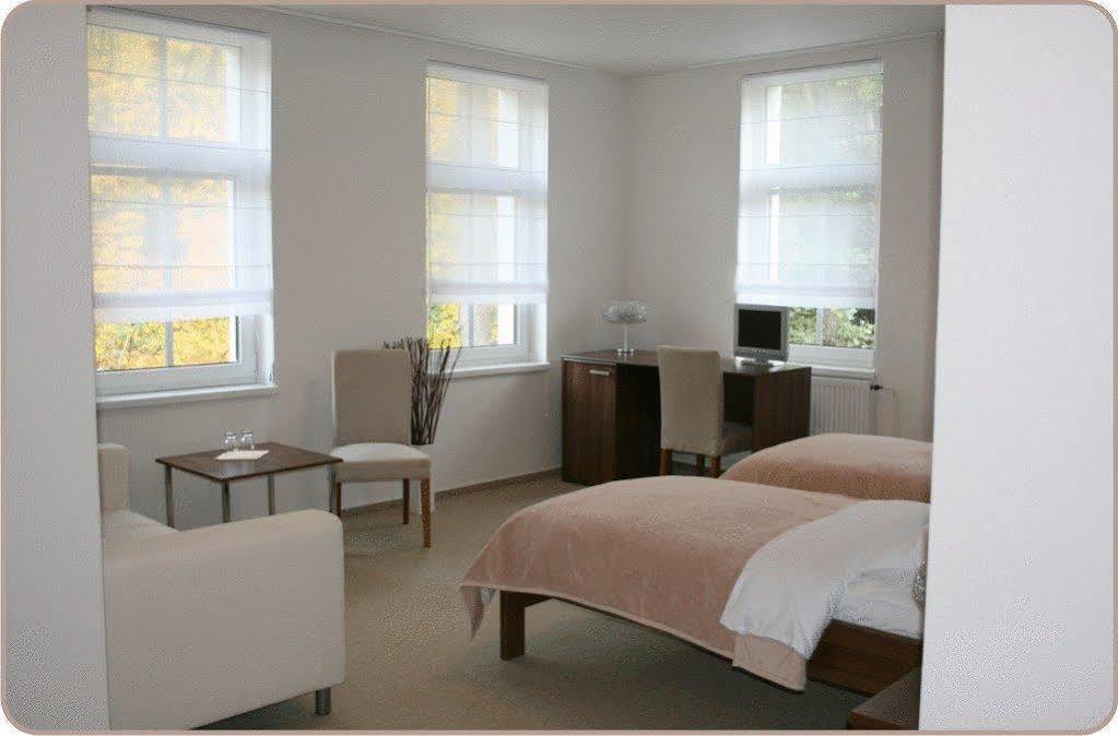 יאנוב נאד ניסו Hotel Epocha מראה חיצוני תמונה
